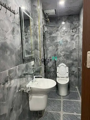 *Long Biên_7 Tầng Thang Máy-Full 12 Phòng Cho Thuê-Dòng Tiền 33Tr/1Tha