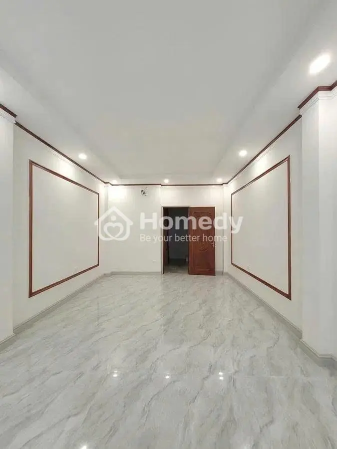 Bán Nhà Phân Lô Khúc Thừa Dụ Vỉa Hè Ô Tô Đỗ Cửa, Gara, Thang Máy Dt: 50M2 X 7Tầng, Mt 4,2M