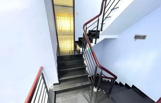 Nhà Mặt Tiền Đ. D1 – Kinh Doanh Đỉnh – Q.7 – Giáp Phú Mỹ Hưng