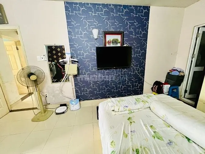 Chủ Bán Gấp Căn Hộ Bàu Cát Ii – 60M², 2Pn, 2Wc – Mới Đẹp – Giá 2.7 Tỷ!