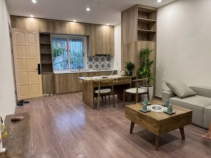 Bán Căn Hộ Dt80M Tầng 2 Đẹp Sịn Đủ Nội Thất Mặt Phố Nguyễn Chí Thanhbá