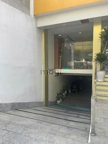 - Bán Toà Nhà Hầm Hầm 5 Tầng 700M2 Siêu Khan Hiếm Mt Đặng Văn Bi
