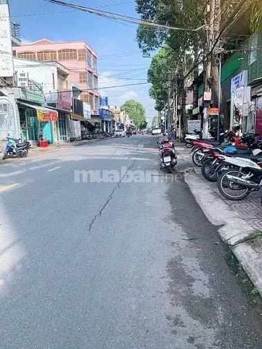 Bán Nhà 1 Trệt 1 Lầu Mặt Tiền ( Gần Chợ Bình Chánh )