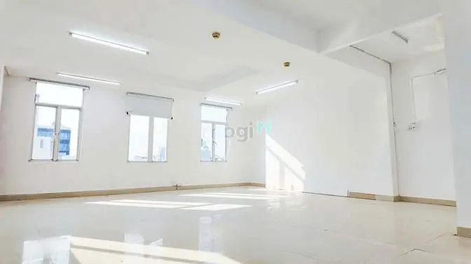 Cho Thuê Văn Phòng Nhỏ Xinh Sàn 40M2 View Cửa Sổ Đường Đinh Công Tráng