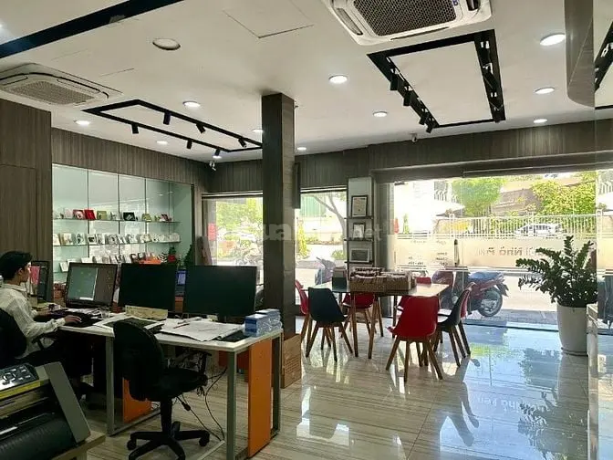 Cho Thuê Nguyên Căn Mặt Tiền Đường Hồ Văn Huê, Phường Đức Nhuận, Tphcm