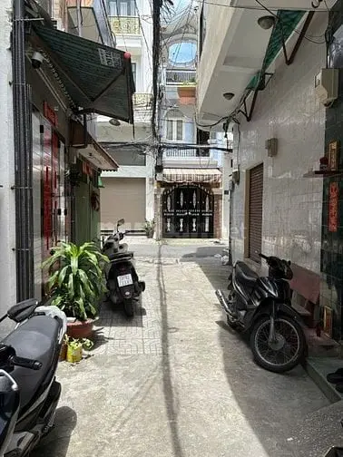 Cho Thuê Nhà Hẻm 3M(Bg) Lạc Long Quân, P.5, Q.11 Giá 10Tr