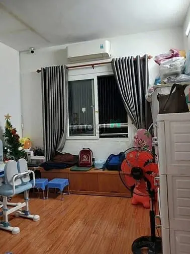 Chung Cư Lạc Long Quân, P5, Q11: 2P Ngủ, Ban Công, 70M2, 8Tr