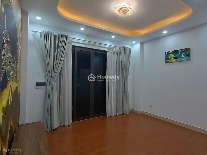 Bán Nhà 42M2, Mặt Tiền 4M, 4 Tầng Cổ Điển, Tứ Hiệp, Ô Tô Đỗ Cổng