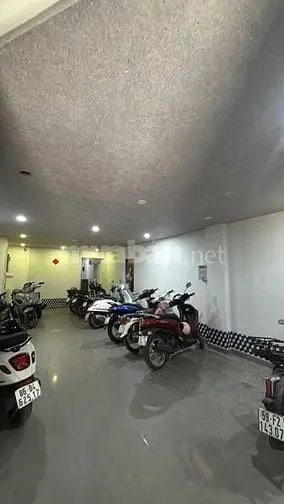 Nhà Trung Tâm Thành Phố Rộng Rãi Thoáng Mát