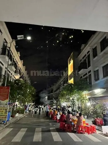 Nhà Mặt Tiền Kinh Doanh Cần Bán