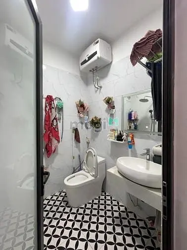 Bán Nhà 50M Trương Định - Hoàng Mai, Mặt Tiền Rộng, Ngõ Thông Ô Tô