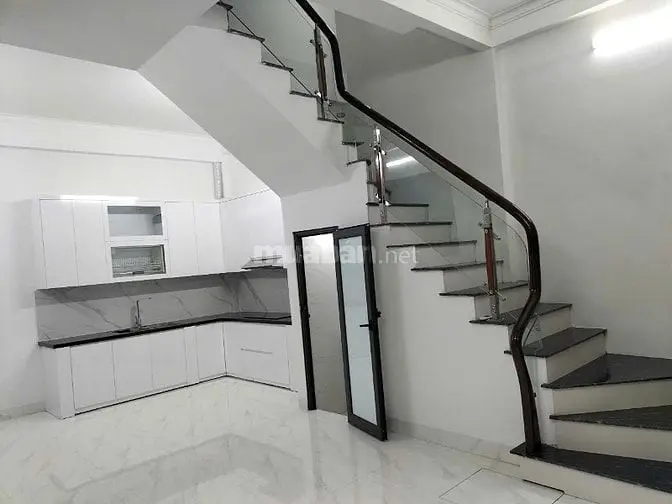 Bán Nhà Lô Góc 4 Tầng, Ô Tô Đỗ Cửa Tại Thanh Xuân - Sổ Đỏ Chính Chủ!