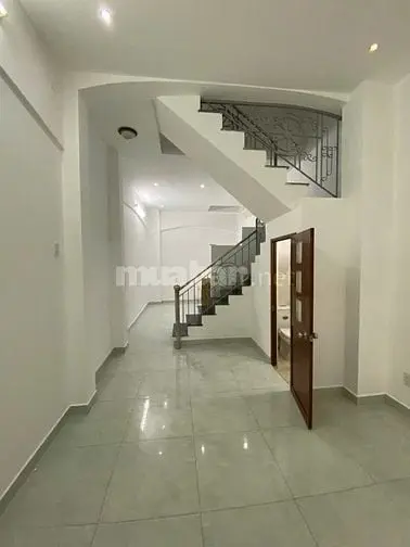 Nhà Hxh Đào Duy Anh. P.9, Q. Pn. Trệt 3 Lầu Giá 8,8Tỷ