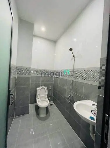 Nhà 1 Trệt 1 Lầu, Shr, Ấp Hậu Lân, Bà Điểm, Giá Cực Hot Chỉ 1 Tỷ 450.