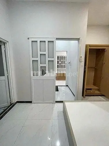 Cho Thuê Nhà Đđtnghi Hẻm 4M(Xh)Huỳnh Tấn Phát, P.t.t.tây,Q.7 Giá 8.5Tr