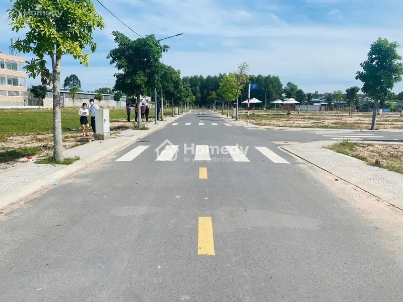 Bán Đất Gấp - Chính Chủ 92M2 - Mặt Tiền Quốc Lộ 1A - Phường 6 - Tân