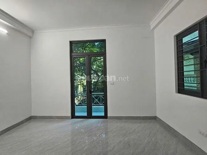Bán Nhà Lô Góc 4 Tầng, Ô Tô Đỗ Cửa Tại Thanh Xuân - Sổ Đỏ Chính Chủ!