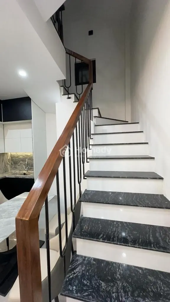 Bán Nhà Ngõ 268 Ngọc Thuỵ