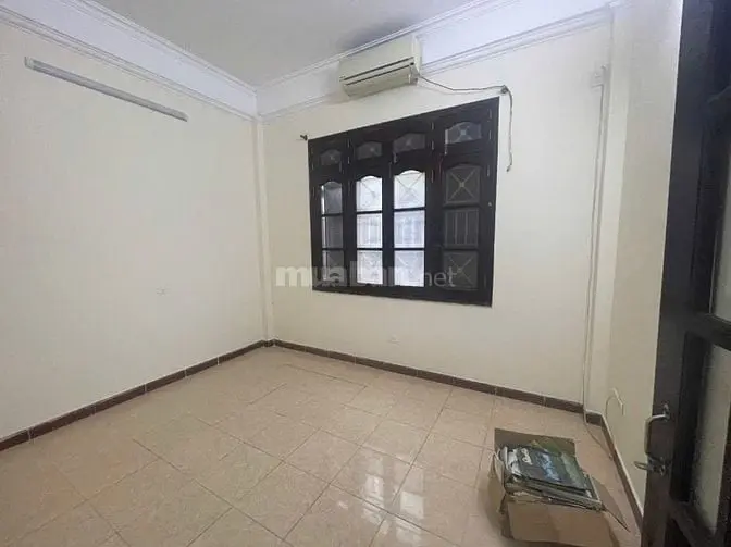 Nhà Riêng Ngõ Phố Tây Trà Gần Gamuda Dt50M2X3T Và 50M2 Sân, Giá 10Tr