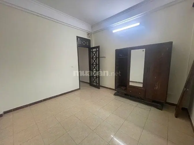 Nhà Riêng Ngõ Phố Tây Trà Gần Gamuda Dt50M2X3T Và 50M2 Sân, Giá 10Tr