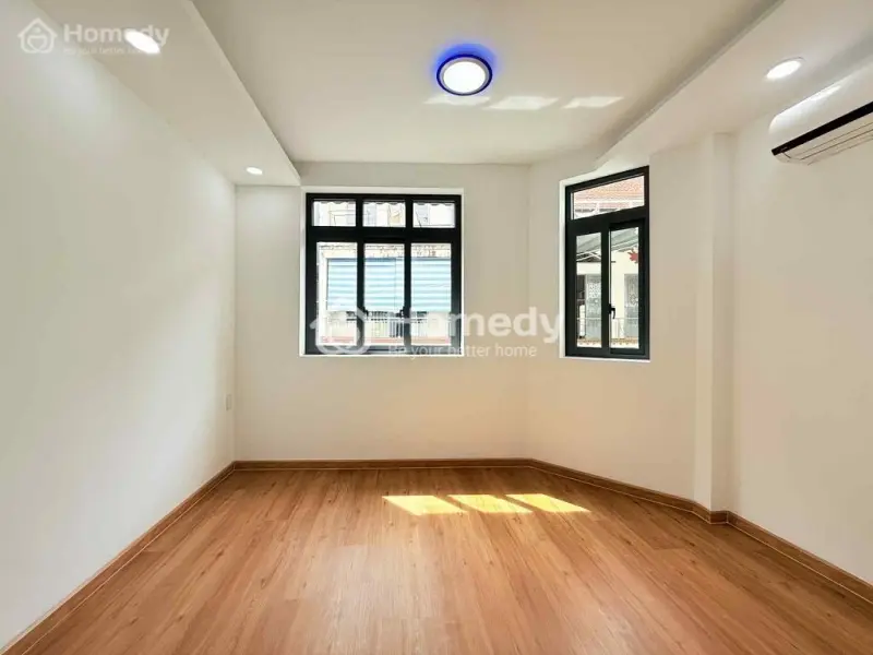 Sát Mặt Tiền Lê Quang Định - 5 Tầng - Sổ Nở Hậu