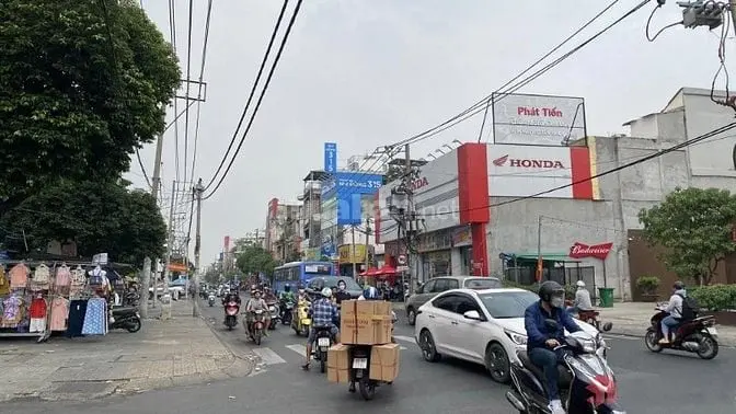 Cho Thuê Mặt Bằng : 724 Cách Mạng Tháng 8 - P.5 - Q.tân Bình Dt:5X18M
