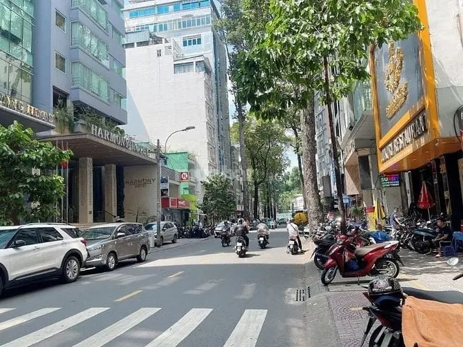 Bán Nhà Mặt Tiền Bùi Thị Xuân, Bến Thành, Q1. Cách Chợ Bến Thành 1Km