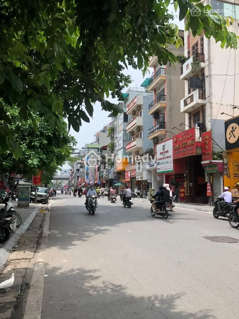 Chính Chủ Bán Nhà Riêng Mặt Phố Bạch Mai - Vị Trí Đắc Địa - Kinh Doanh Cực Đỉnh. 80M2, Giá 21.5 Tỷ