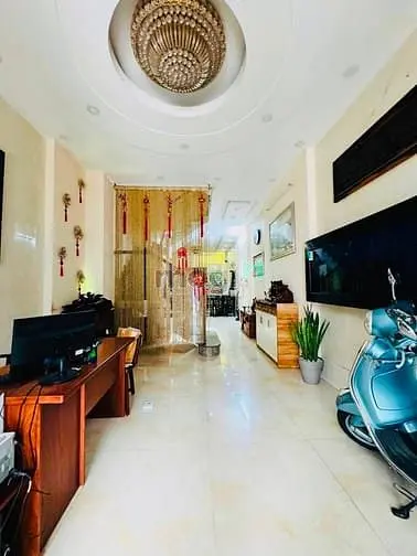 Bán Nhà Mặt Tiền Đẹp 3 Lầu (3,8X17) 76 Phó Đức Chính P1 Bình Thạnh