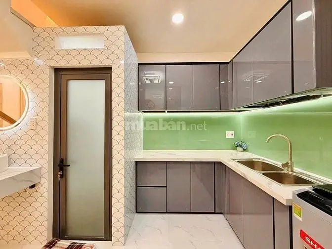 Ký Gửi Nhà Nguyễn Văn Trỗi, 2Tỷ780, Dt:60M2 Hẻm Thông Hoàng Văn Thụ.