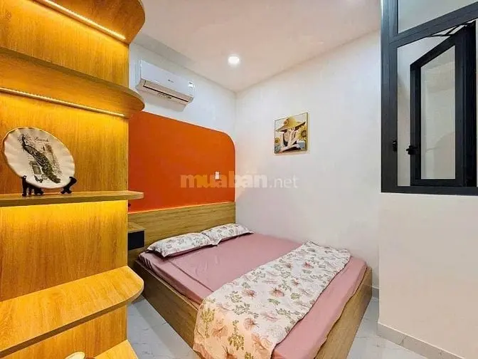 Ký Gửi Nhà Nguyễn Văn Trỗi, 2Tỷ780, Dt:60M2 Hẻm Thông Hoàng Văn Thụ.