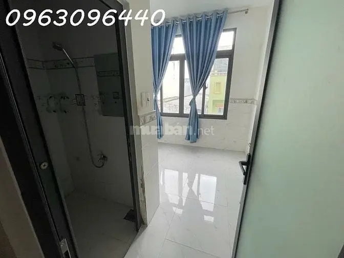 Bán Gấp Nhà Hẻm Oto Bùi Văn Ba, Quận 7, Dt 36M2, 4 Tầng, 7Pn, Sổ Đỏ,