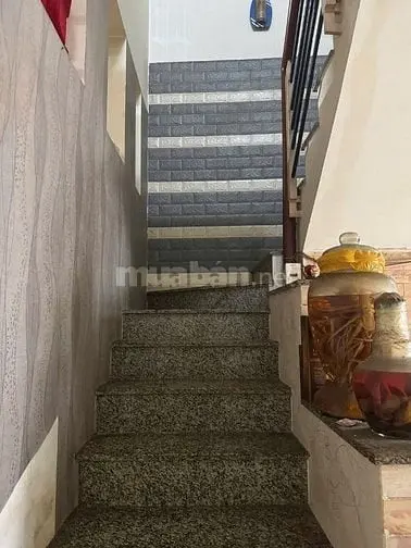 Cho Thuê Nhà Nguyên Căn 1 Trệt 1 Lầu , 2Pn /2Wc . Giá 8 Triệu / Tháng