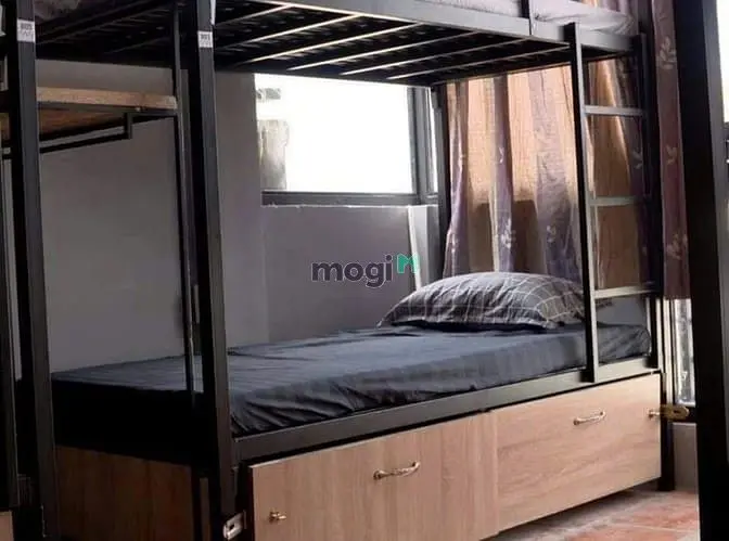 Ký Túc Xá Thoáng Mát 124 Cộng Hòa, Giá Từ 1Tr6
