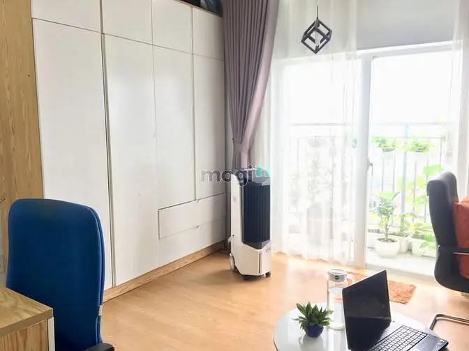 Bán Căn Hộ Oriental Plaza, Dt 82M2, 2Pn, Giá Chỉ 3,7 Tỷ, Shr.
