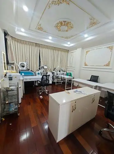 Spa- Nha Khoa Góc 2Mt Hai Bà Trưng, Q1. Dt: 5X18M, Kc: 6 Tầng Tm+Pccc