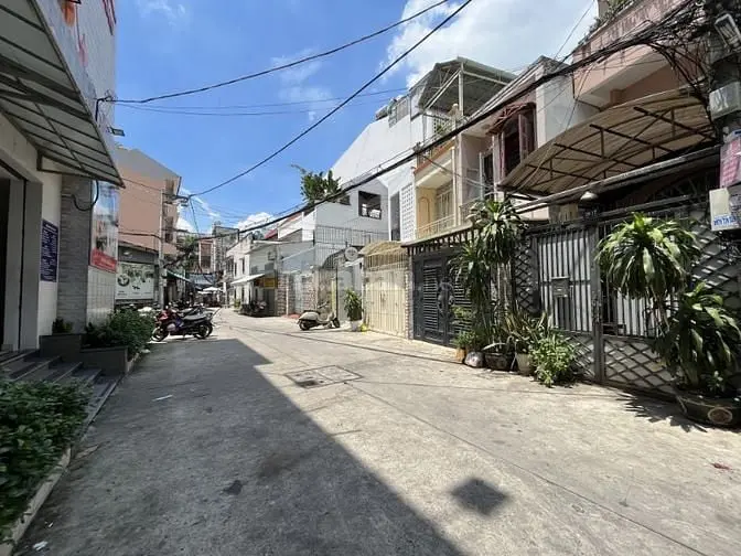Căn Duy Nhất! Bán Nhà Hẻm 9M Lam Sơn, Phú Nhuận Xe Hơi Đậu Cửa