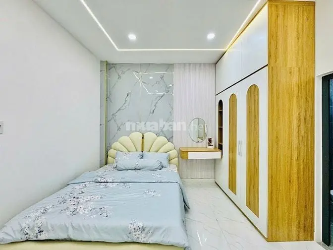 Gv, 4 Tầng Mới- Full Nt- Hẻm Oto Ngủ Nhà- Cách Sân Bay Tsn 10P Xe Máy.