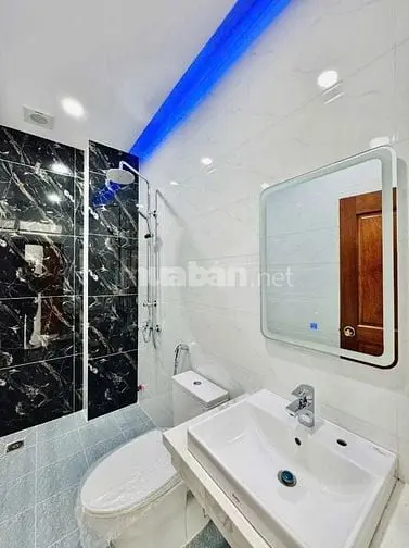 Giảm 500 Triệu Bán Gấp Nhà Thích Quảng Đức - Phú Nhuận Giá Chỉ 4.2 Tỷ