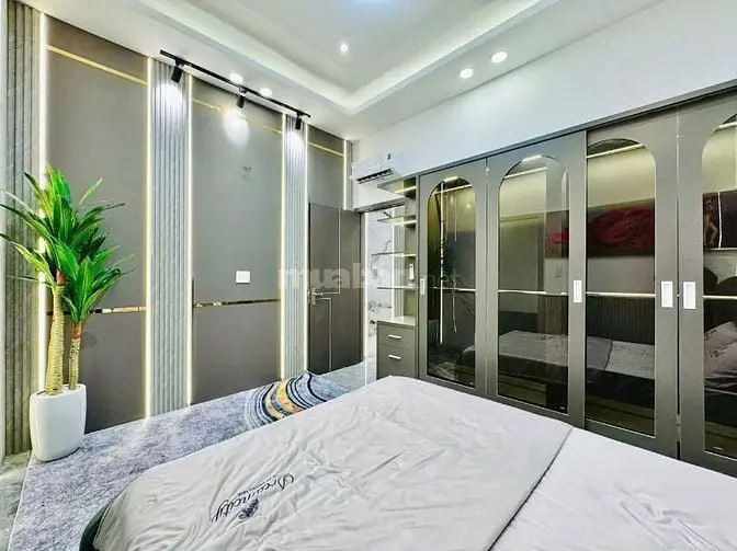 Chỉ 4 Tỷ 350 Sở Hữu Nhà Cư Xá Lữ Gia - Quận 11 Hẻm Xe Hơi Shr