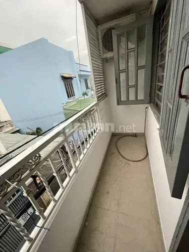 Quận 7, Nhà 2 Tầng, 2 Phòng Ngủ, 27M2, Shr, Giá 3 Tỷ Nhỉnh