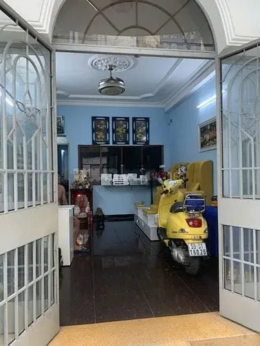 Nhà Nở Hậu Gần Cầu Kênh Tẻ, 02 Tầng, Dt 4X18M.