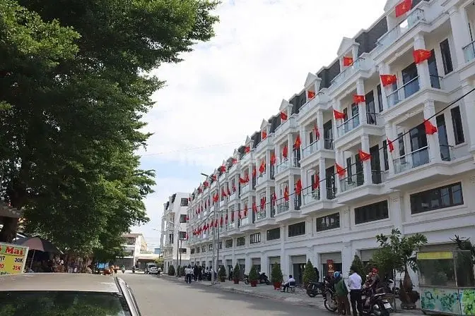 Cần Bán Shophouse 340,9M2 Đối Diện Chợ An Sương Quận 12 Tp Hồ Chí Minh
