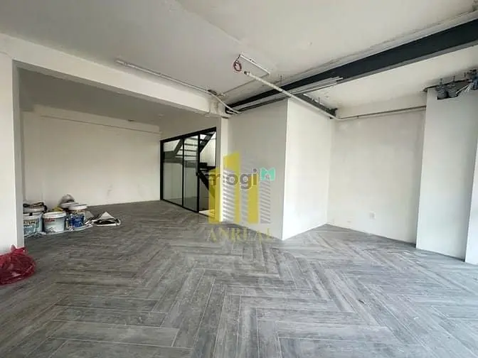 Cho Thuê Nhà 4 Lầu Mặt Tiền Nguyễn Văn Hưởng Có Thang Máy Giá 88 Tr