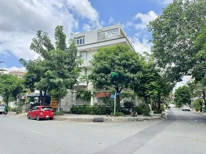 Bán Biệt Thự Góc 113 Bùi Tá Hán An Phú Dt 249.6M2 (12M X18M) - 75 Tỷ