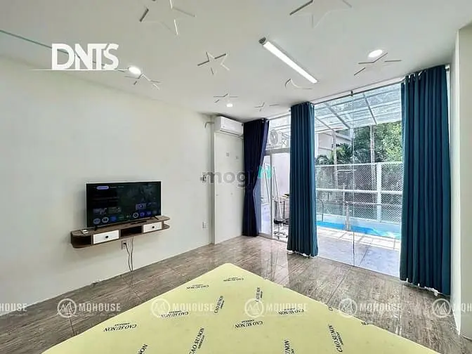 Căn Hộ Balcony - 1Pn Full Nội Thất Gần Vòng Xoay Dân Chủ