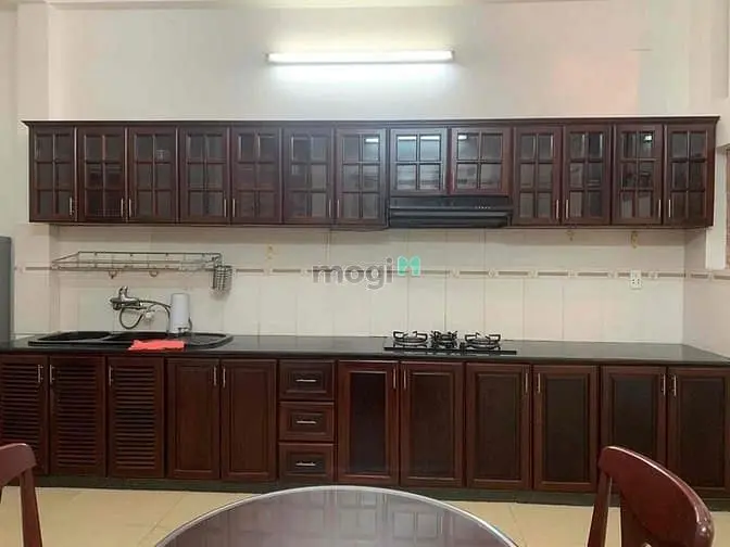 Cho Thuê Nhà Nguyên Căn Đẹp Đường Quốc Hương 4 Tầng. Giá Chỉ 29Tr/Th