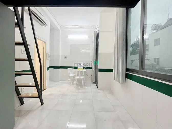 Cho Thuê Căn Gác- Trống Sẵn- Nhà Mới- Thang Máy