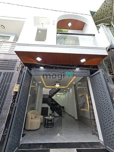 Nhà Đẹp 2 Tầng Kề Bên Tên Lửa - Tỉnh Lộ 10 | 42M2 | Giá Chỉ Hơn 4 Tỷ |