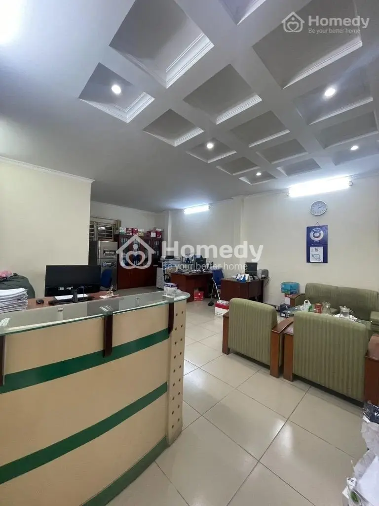 Hxh Sát Q1 - Ngang 5.5*18 Nhà 3 Tầng Sát Mặt Tiền Đường Tiện Làm Vp Công Ty